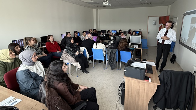 ECZACI KALFASI EĞİTİMLERİ BAŞLADI